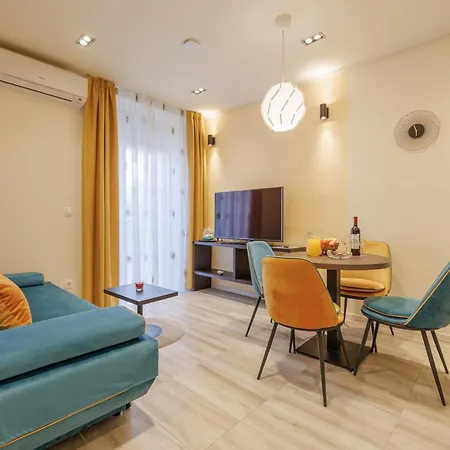 Perimar Luxury And Center Split