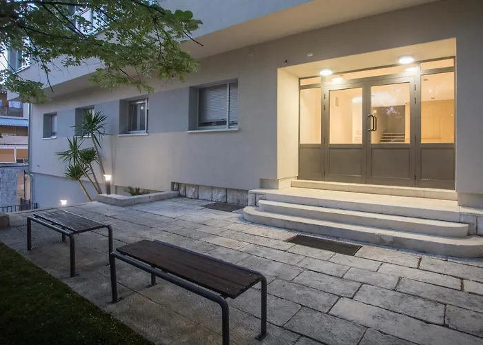 Perimar Luxury And Center Apartmán *