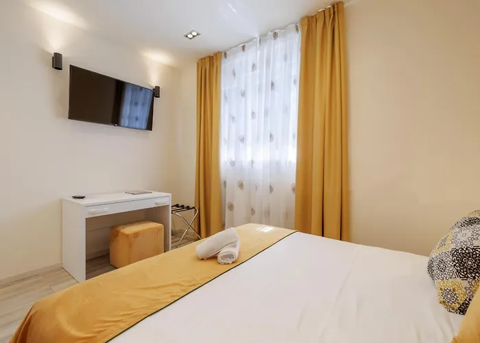 Perimar Luxury And Center *