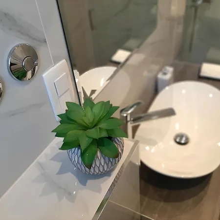 Perimar Luxury And Center *