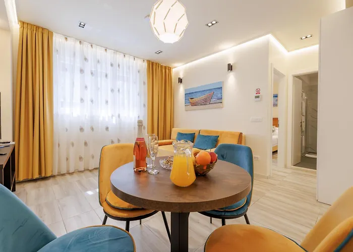 Perimar Luxury And Center سبليت